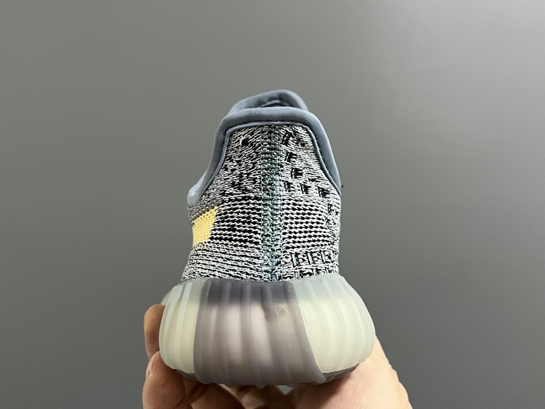 图片[7]-专G版椰子350V2真爆鞋带扣儿童一脚蹬运动鞋 尺码：24-35码 专柜版来咯🔥 真爆米花系列脚感超级棒👍🏻 软弹效果一绝❗️ 针织鞋面，透气舒适好打理✔️ 鞋带扣设计，对于小宝来说可太友好啦✌🏻 一脚蹬款式设计，穿脱自如✅-选品中心