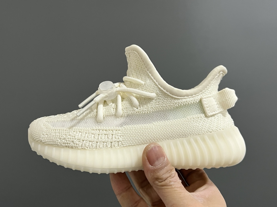 图片[4]-专G版椰子350V2真爆鞋带扣儿童一脚蹬运动鞋 尺码：24-35码 专柜版来咯🔥 真爆米花系列脚感超级棒👍🏻 软弹效果一绝❗️ 针织鞋面，透气舒适好打理✔️ 鞋带扣设计，对于小宝来说可太友好啦✌🏻 一脚蹬款式设计，穿脱自如✅-选品中心