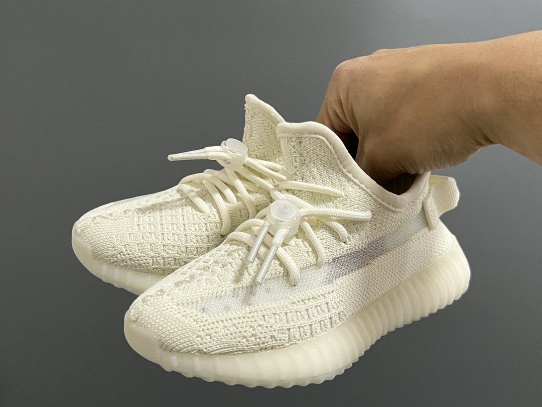 图片[2]-专G版椰子350V2真爆鞋带扣儿童一脚蹬运动鞋 尺码：24-35码 专柜版来咯🔥 真爆米花系列脚感超级棒👍🏻 软弹效果一绝❗️ 针织鞋面，透气舒适好打理✔️ 鞋带扣设计，对于小宝来说可太友好啦✌🏻 一脚蹬款式设计，穿脱自如✅-选品中心