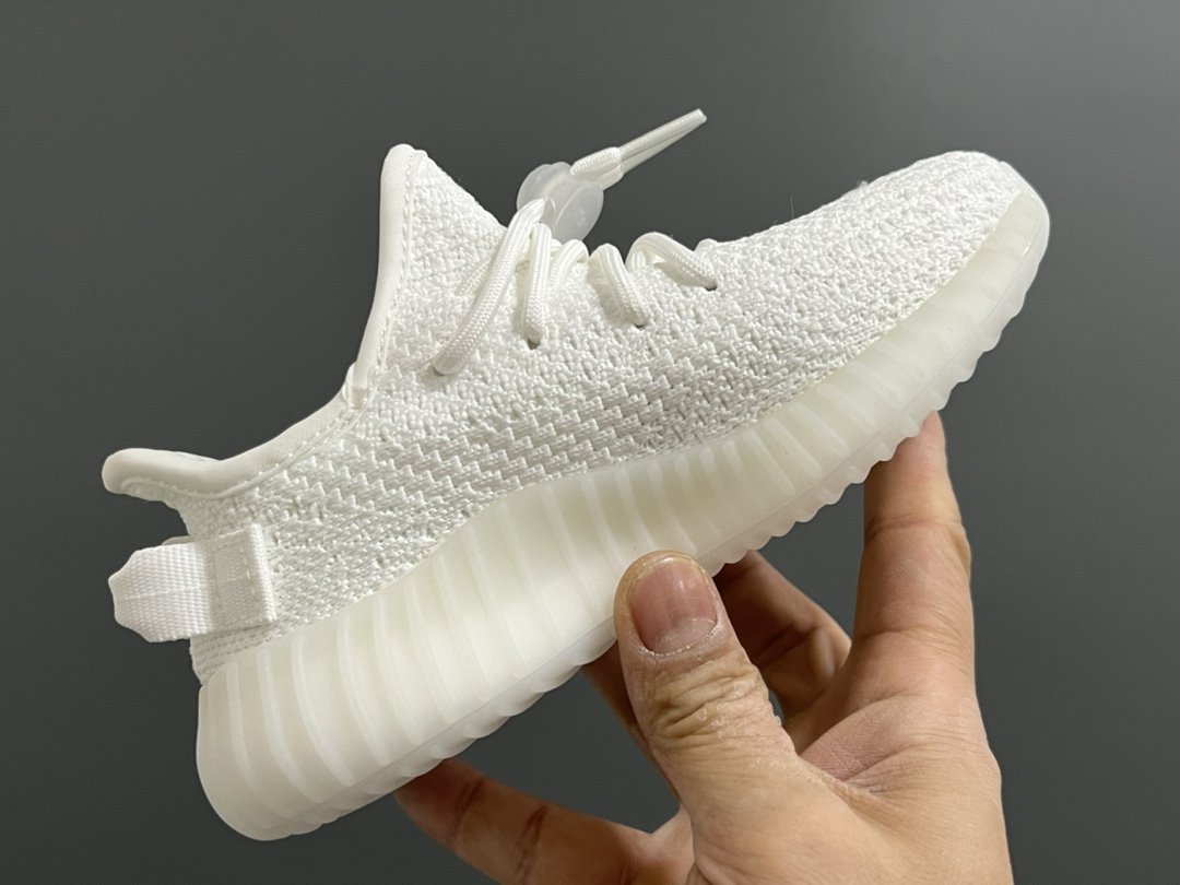 图片[6]-专G版椰子350V2真爆鞋带扣儿童一脚蹬运动鞋 尺码：24-35码 专柜版来咯🔥 真爆米花系列脚感超级棒👍🏻 软弹效果一绝❗️ 针织鞋面，透气舒适好打理✔️ 鞋带扣设计，对于小宝来说可太友好啦✌🏻 一脚蹬款式设计，穿脱自如✅-选品中心