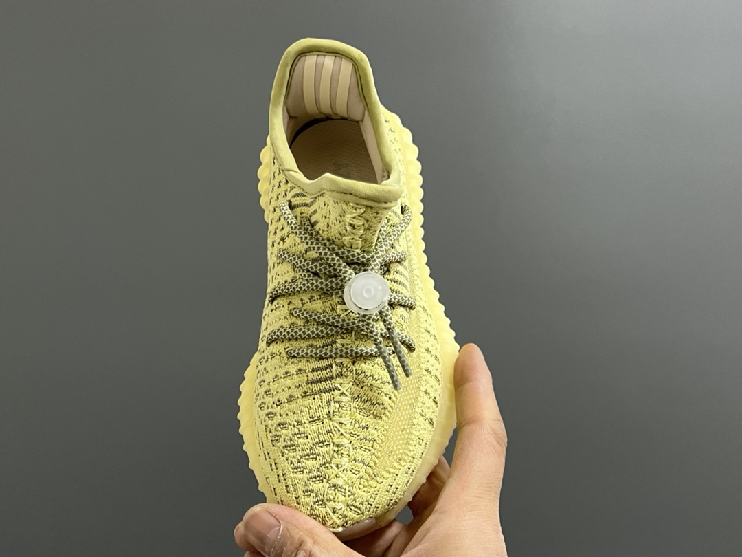 图片[8]-专G版椰子350V2真爆鞋带扣儿童一脚蹬运动鞋 尺码：24-35码 专柜版来咯🔥 真爆米花系列脚感超级棒👍🏻 软弹效果一绝❗️ 针织鞋面，透气舒适好打理✔️ 鞋带扣设计，对于小宝来说可太友好啦✌🏻 一脚蹬款式设计，穿脱自如✅-选品中心