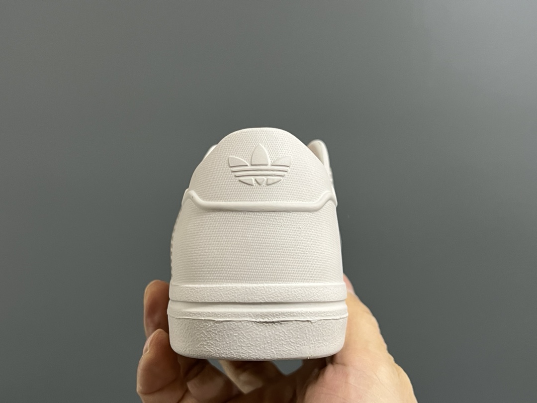 图片[7]-A家丑萌洞洞一脚蹬儿童凉鞋 尺码：24-37码 丑萌丑萌的小可爱凉鞋😍 透气孔设计，舒适不闷脚☁️ 附赠一对鞋垫，方便清洗✌🏻 一体成型工艺，全身无胶👍🏻-选品中心