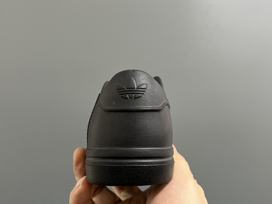 图片[7]-代理‼️‼️‼️ A家丑萌洞洞一脚蹬儿童凉鞋 尺码：24-37码 丑萌丑萌的小可爱凉鞋😍 透气孔设计，舒适不闷脚☁️ 附赠一对鞋垫，方便清洗✌🏻 一体成型工艺，全身无胶👍🏻-选品中心