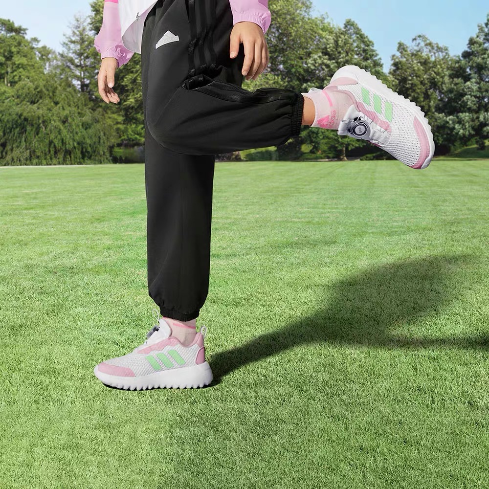 图片[7]-A家新款BOA 锁扣3代网面儿童运动鞋 尺码：24-37码 精致BOA锁扣设计✌🏻 透气性网面☁️超舒服😌 小波浪耐磨防滑大底，脚感超赞👍🏻 升级3代系列，超轻超赞✔️-选品中心