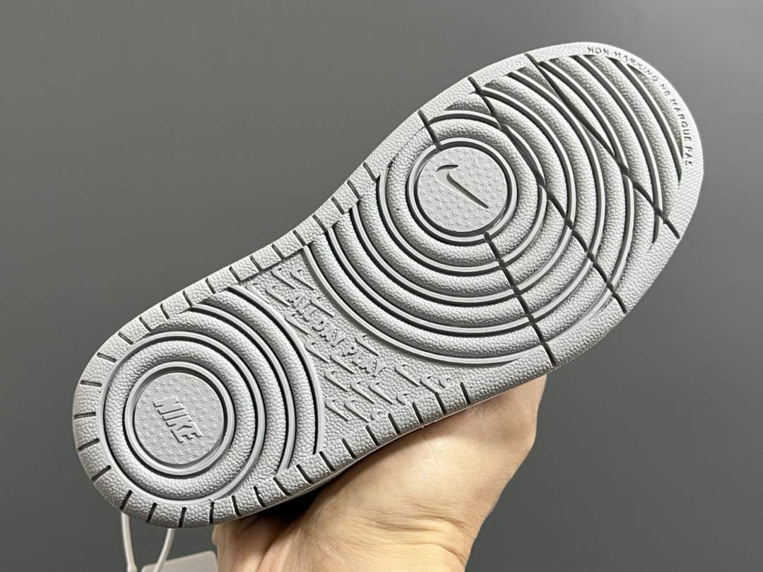 图片[5]-NK 空一号工装低帮魔术贴儿童板鞋小白鞋 尺码：24-37.5码 经典百搭板鞋小白鞋，学生时代必备❤️ 低帮魔术贴设计，穿脱方便✔️ 橡胶大底，耐磨防滑👍🏻-选品中心