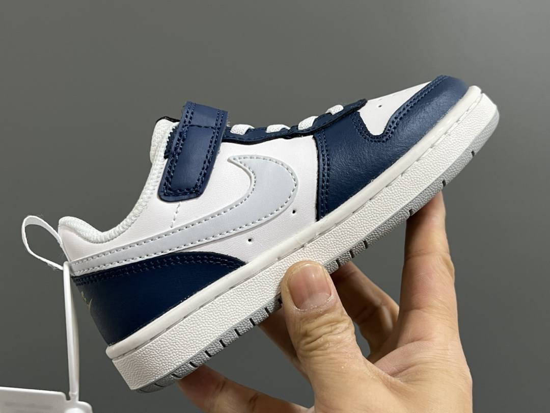 图片[6]-NK 空一号工装低帮魔术贴儿童板鞋小白鞋 尺码：24-37.5码 经典百搭板鞋小白鞋，学生时代必备❤️ 低帮魔术贴设计，穿脱方便✔️ 橡胶大底，耐磨防滑👍🏻-选品中心