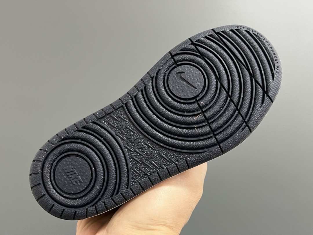 图片[5]-NK 空一号工装低帮魔术贴儿童板鞋小白鞋 尺码：22-37.5码 经典百搭板鞋小白鞋，学生时代必备❤️ 低帮魔术贴设计，穿脱方便✔️ 橡胶大底，耐磨防滑👍🏻-选品中心