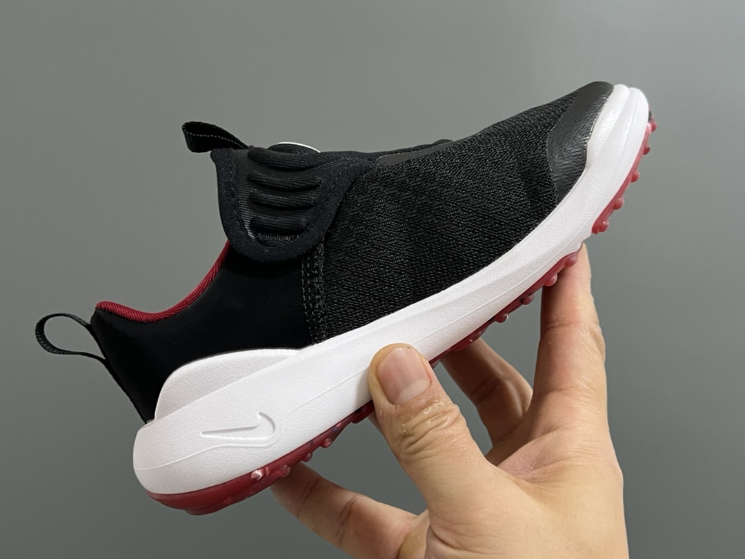 图片[6]-NK 春夏新款E赤足系列一脚蹬轻便缓震儿童运动鞋 尺码：24-37码 E赤足系列，升级网面透气舒适☁️ 升级橡胶耐磨防滑大底，脚感更舒适✔️ 松紧带一脚蹬设计，穿脱快人一步✌🏻 精致刺绣LOGO，简约时髦又洋气✨-选品中心