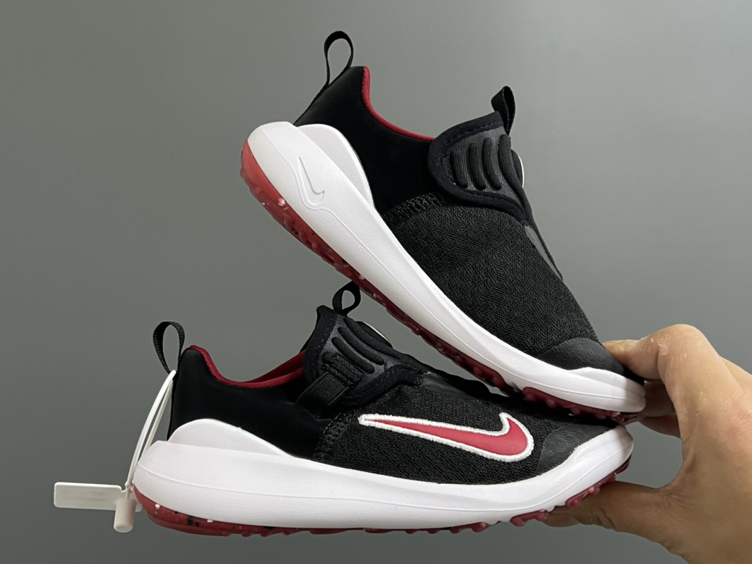 图片[9]-NK 春夏新款E赤足系列一脚蹬轻便缓震儿童运动鞋 尺码：24-37码 E赤足系列，升级网面透气舒适☁️ 升级橡胶耐磨防滑大底，脚感更舒适✔️ 松紧带一脚蹬设计，穿脱快人一步✌🏻 精致刺绣LOGO，简约时髦又洋气✨-选品中心