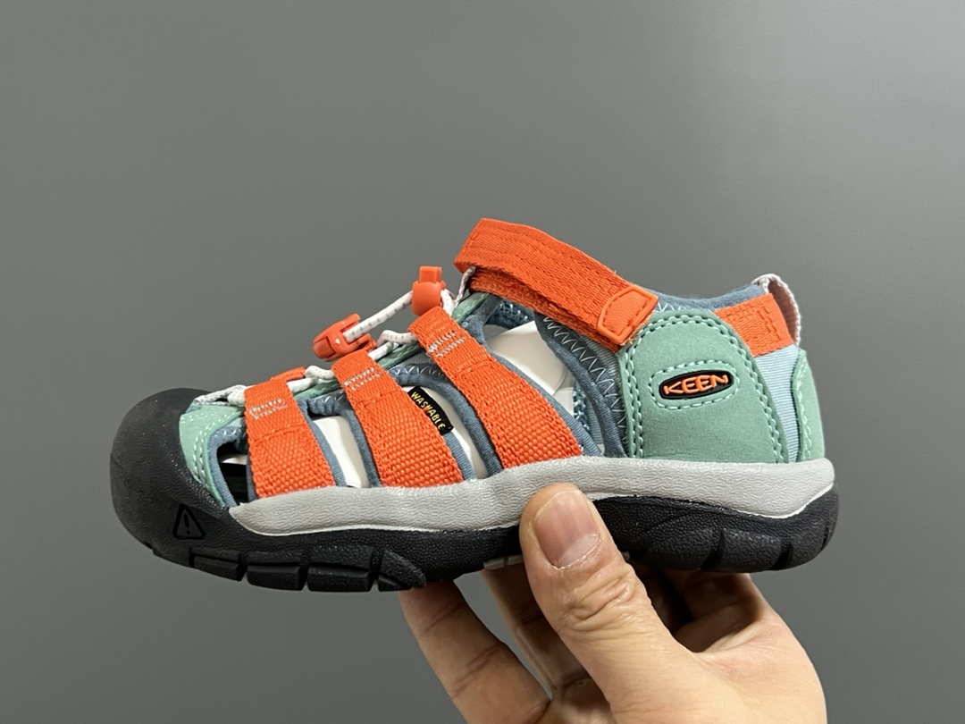 图片[4]-海外版 Keen 科恩溯溪两穿儿童凉鞋 尺码：26-37码 海外代购版👍🏻 这鞋型太好看啦😍丑萌丑萌感✨ 魔术贴➕松紧带设计，方便调节✔️ 溯溪两穿橡胶耐磨大底，抓地力超强✌🏻 今年必备单品🛒-选品中心