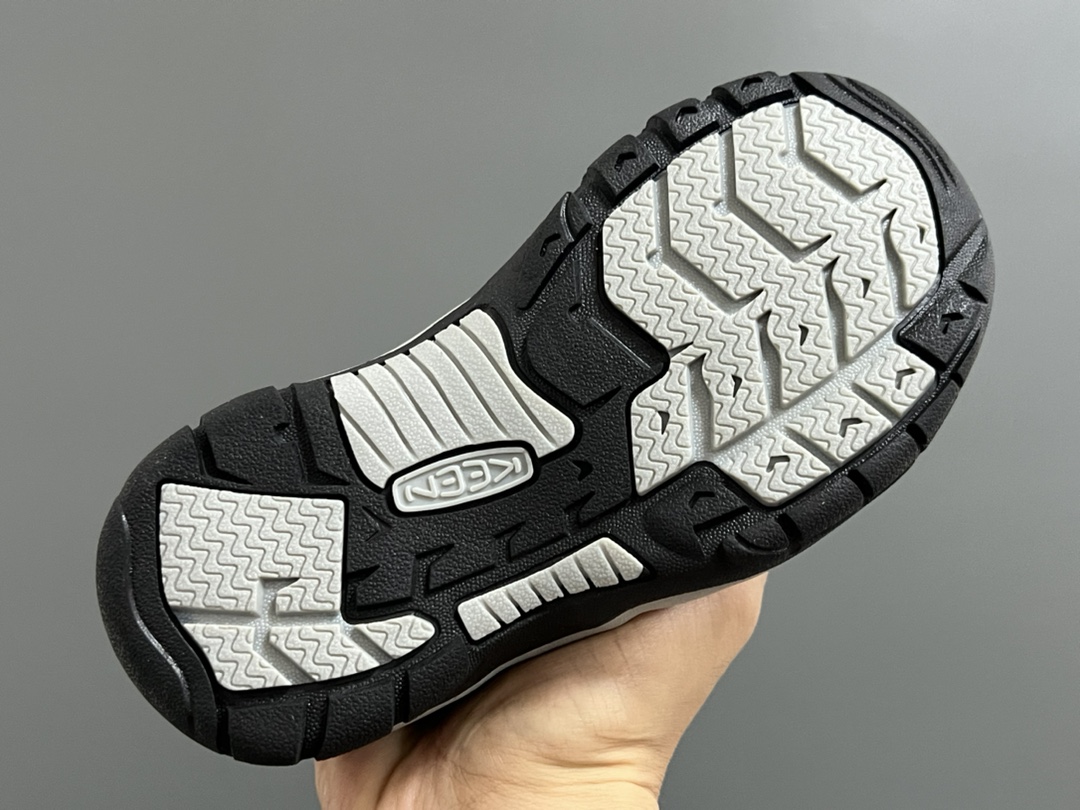 图片[5]-海外版 Keen 科恩溯溪两穿儿童凉鞋 尺码：26-37码 海外代购版👍🏻 这鞋型太好看啦😍丑萌丑萌感✨ 魔术贴➕松紧带设计，方便调节✔️ 溯溪两穿橡胶耐磨大底，抓地力超强✌🏻 今年必备单品🛒-选品中心