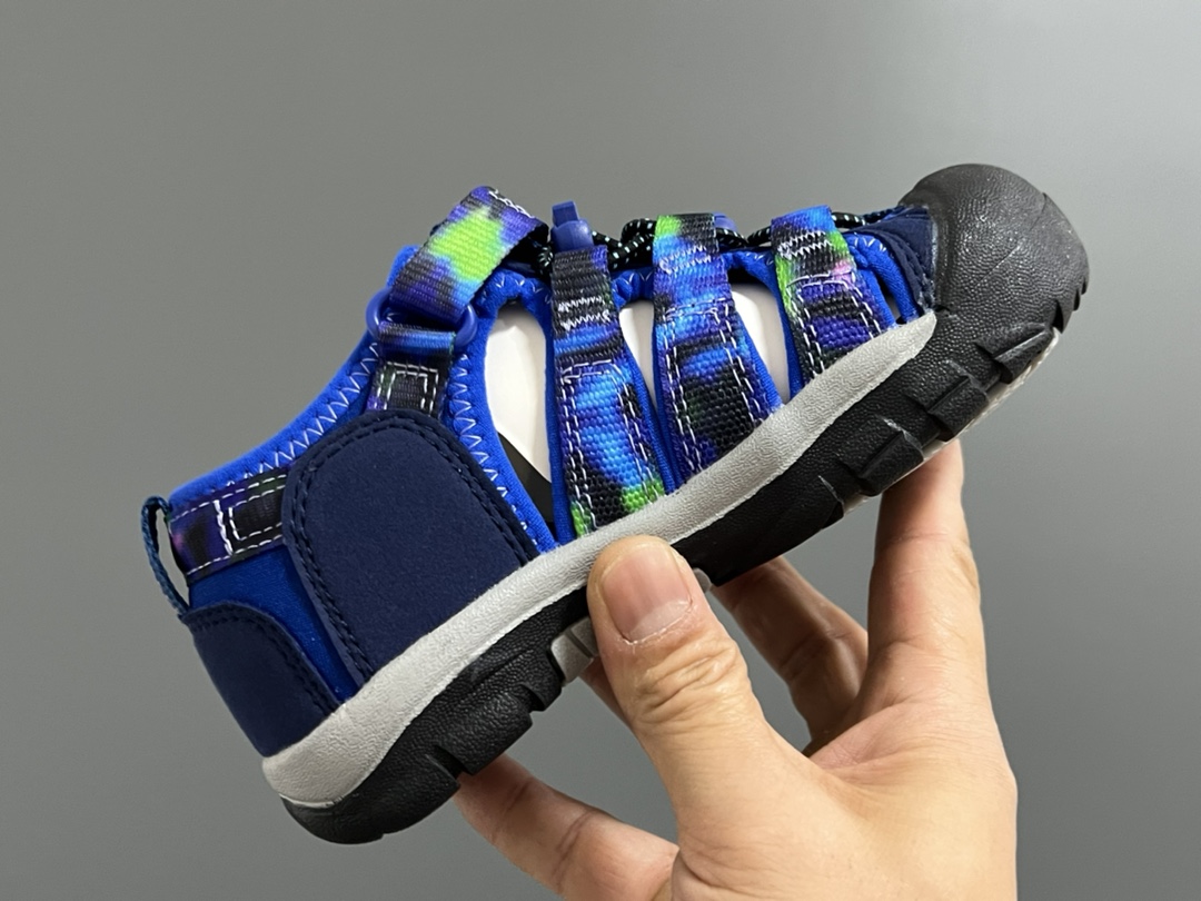 图片[6]-海外版 Keen 科恩溯溪两穿儿童凉鞋 尺码：26-37码 海外代购版👍🏻 这鞋型太好看啦😍丑萌丑萌感✨ 魔术贴➕松紧带设计，方便调节✔️ 溯溪两穿橡胶耐磨大底，抓地力超强✌🏻 今年必备单品🛒-选品中心