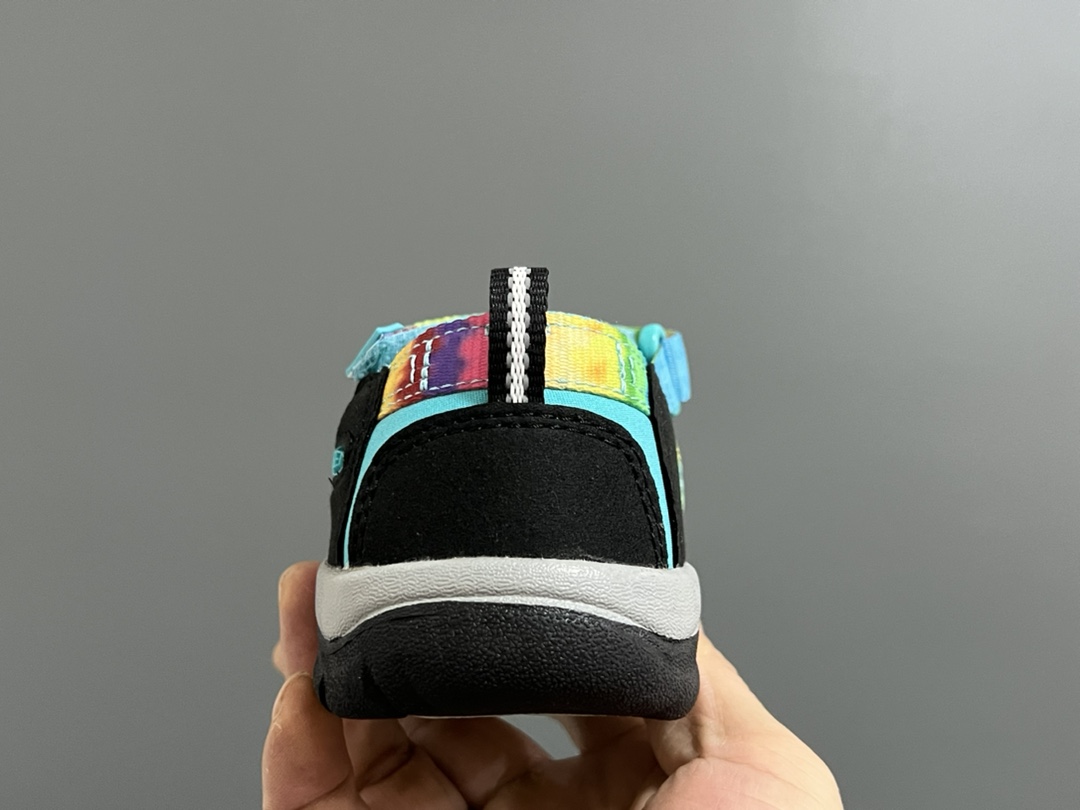 图片[7]-海外版 Keen 科恩溯溪两穿儿童凉鞋 尺码：26-37码 海外代购版👍🏻 这鞋型太好看啦😍丑萌丑萌感✨ 魔术贴➕松紧带设计，方便调节✔️ 溯溪两穿橡胶耐磨大底，抓地力超强✌🏻 今年必备单品🛒-选品中心