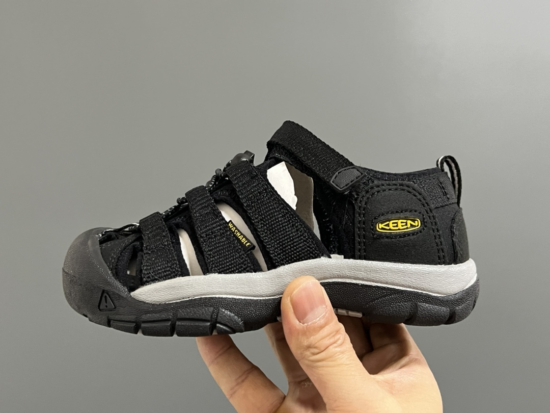 图片[4]-海外版 Keen 科恩溯溪两穿儿童凉鞋 尺码：26-37码 海外代购版👍🏻 这鞋型太好看啦😍丑萌丑萌感✨ 魔术贴➕松紧带设计，方便调节✔️ 溯溪两穿橡胶耐磨大底，抓地力超强✌🏻 今年必备单品🛒-选品中心