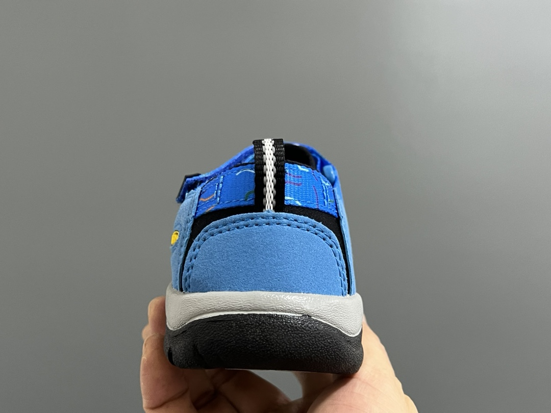 图片[7]-海外版 Keen 科恩溯溪两穿儿童凉鞋 尺码：26-37码 海外代购版👍🏻 这鞋型太好看啦😍丑萌丑萌感✨ 魔术贴➕松紧带设计，方便调节✔️ 溯溪两穿橡胶耐磨大底，抓地力超强✌🏻 今年必备单品🛒-选品中心