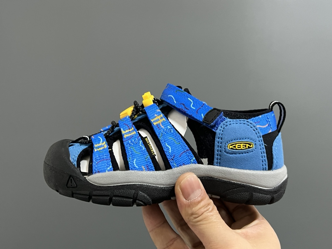 图片[4]-海外版 Keen 科恩溯溪两穿儿童凉鞋 尺码：26-37码 海外代购版👍🏻 这鞋型太好看啦😍丑萌丑萌感✨ 魔术贴➕松紧带设计，方便调节✔️ 溯溪两穿橡胶耐磨大底，抓地力超强✌🏻 今年必备单品🛒-选品中心