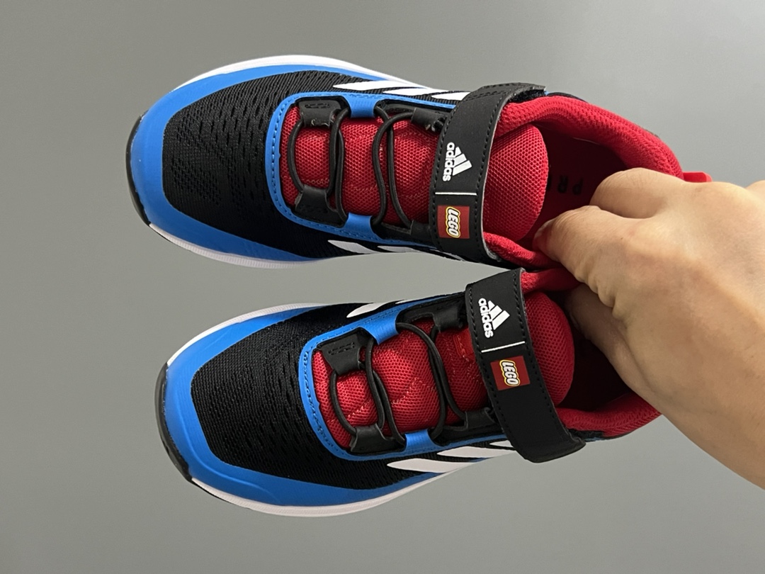 A家乐高联名户外轻便魔术贴儿童运动鞋 尺码：26-37码 柜子同步新款🆕 超赞的乐高联名系✔️ 高密度针织鞋面，质感超软超舒服☁️ 抓地力超强的橡胶大底，脚感不言而喻✌🏻-选品中心