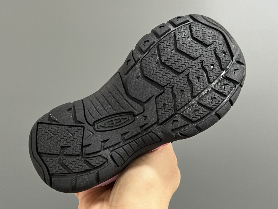 图片[5]-KEEN科恩户外儿童涉水溯溪凉鞋24–37码 户外大佬—KEEN科恩潮牌⛺️优质尼龙材料镂空拼接，透气又舒适☁️橡胶耐磨防滑包头大底✅-选品中心