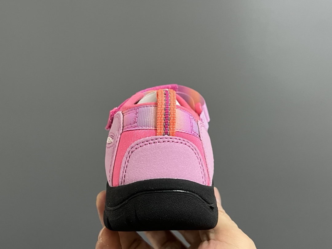 图片[7]-KEEN科恩户外儿童涉水溯溪凉鞋24–37码 户外大佬—KEEN科恩潮牌⛺️优质尼龙材料镂空拼接，透气又舒适☁️橡胶耐磨防滑包头大底✅-选品中心