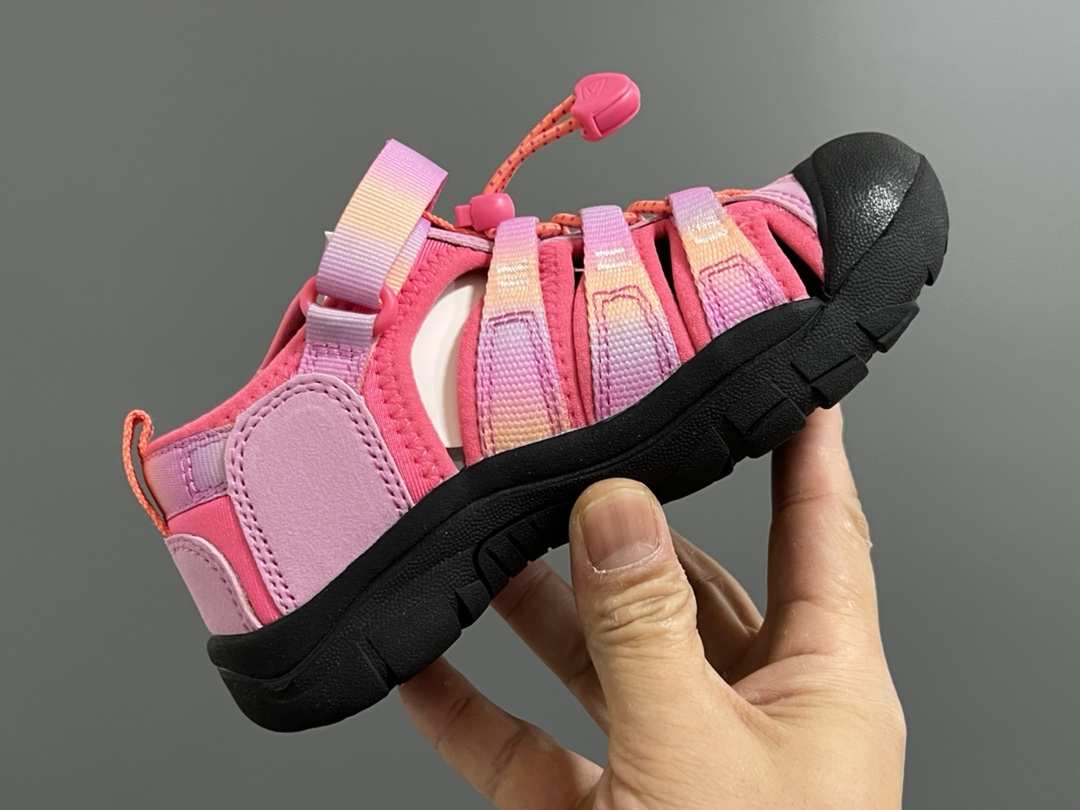 图片[6]-KEEN科恩户外儿童涉水溯溪凉鞋24–37码 户外大佬—KEEN科恩潮牌⛺️优质尼龙材料镂空拼接，透气又舒适☁️橡胶耐磨防滑包头大底✅-选品中心