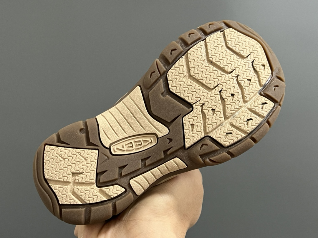 图片[5]-KEEN科恩户外儿童涉水溯溪凉鞋24–37码 户外大佬—KEEN科恩潮牌⛺️优质尼龙材料镂空拼接，透气又舒适☁️橡胶耐磨防滑包头大底✅-选品中心