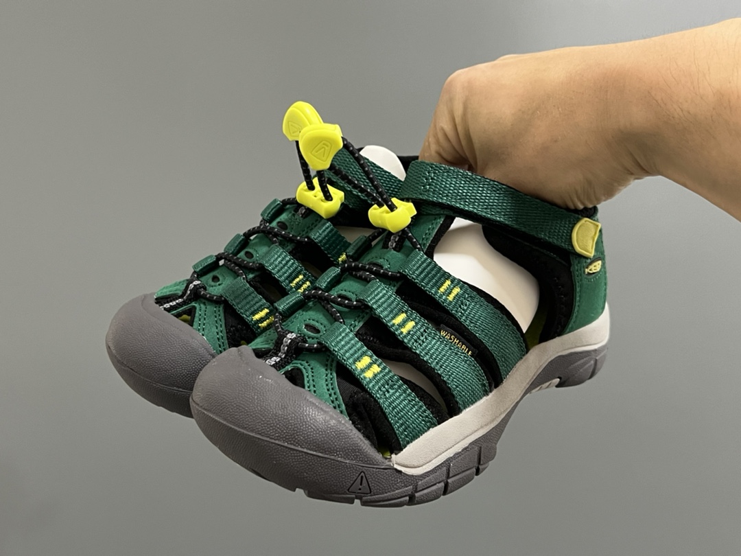 图片[2]-KEEN科恩户外儿童涉水溯溪凉鞋24–37码 户外大佬—KEEN科恩潮牌⛺️优质尼龙材料镂空拼接，透气又舒适☁️橡胶耐磨防滑包头大底✅-选品中心