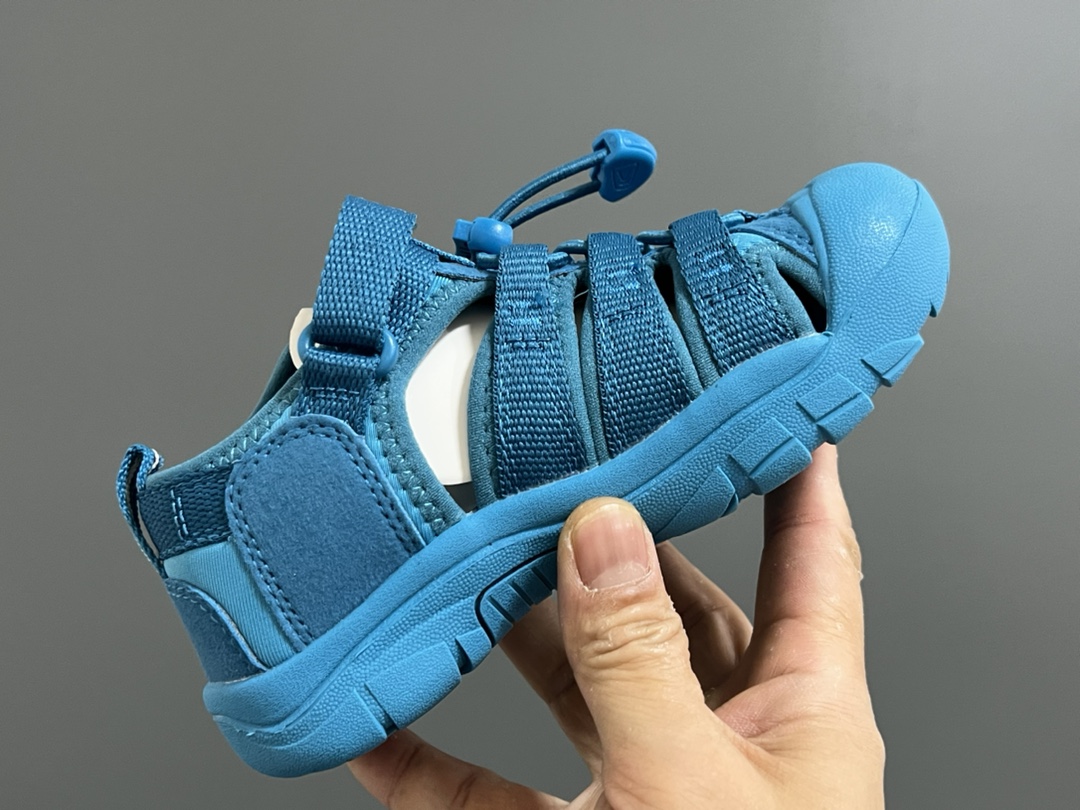 图片[6]-KEEN科恩户外儿童涉水溯溪凉鞋24–37码 户外大佬—KEEN科恩潮牌⛺️优质尼龙材料镂空拼接，透气又舒适☁️橡胶耐磨防滑包头大底✅-选品中心