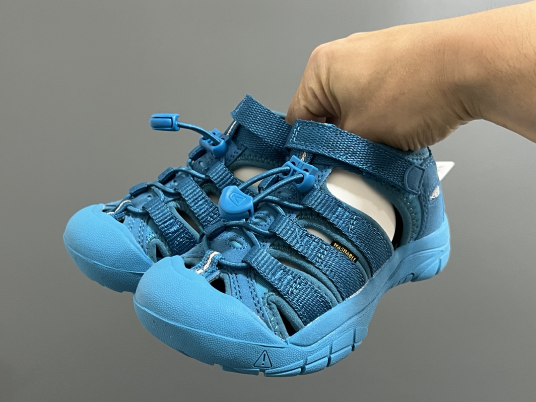 图片[2]-KEEN科恩户外儿童涉水溯溪凉鞋24–37码 户外大佬—KEEN科恩潮牌⛺️优质尼龙材料镂空拼接，透气又舒适☁️橡胶耐磨防滑包头大底✅-选品中心