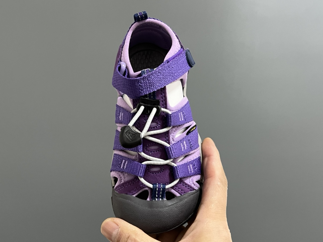 图片[8]-KEEN科恩户外儿童涉水溯溪凉鞋24–37码 户外大佬—KEEN科恩潮牌⛺️优质尼龙材料镂空拼接，透气又舒适☁️橡胶耐磨防滑包头大底✅-选品中心