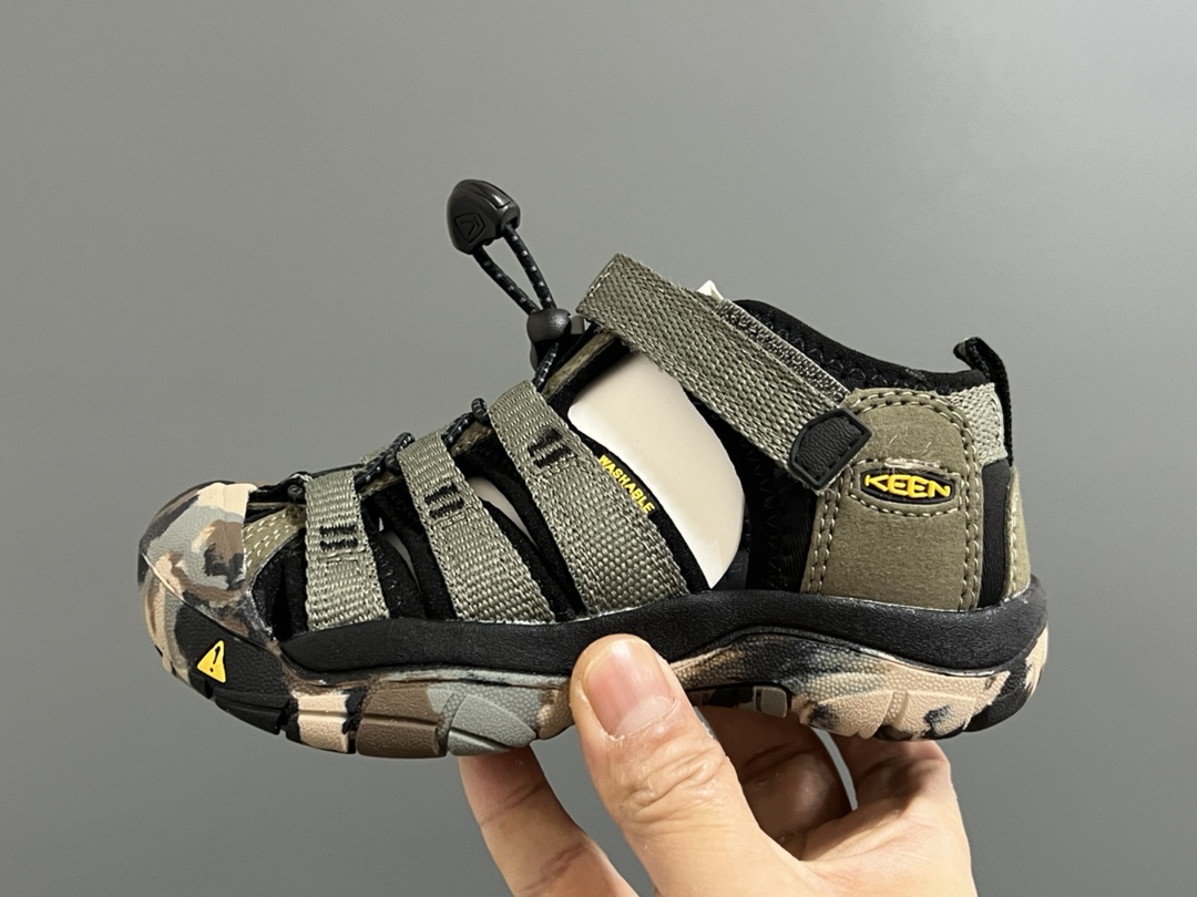 图片[4]-KEEN科恩户外儿童涉水溯溪凉鞋24–37码 户外大佬—KEEN科恩潮牌⛺️优质尼龙材料镂空拼接，透气又舒适☁️橡胶耐磨防滑包头大底✅-选品中心
