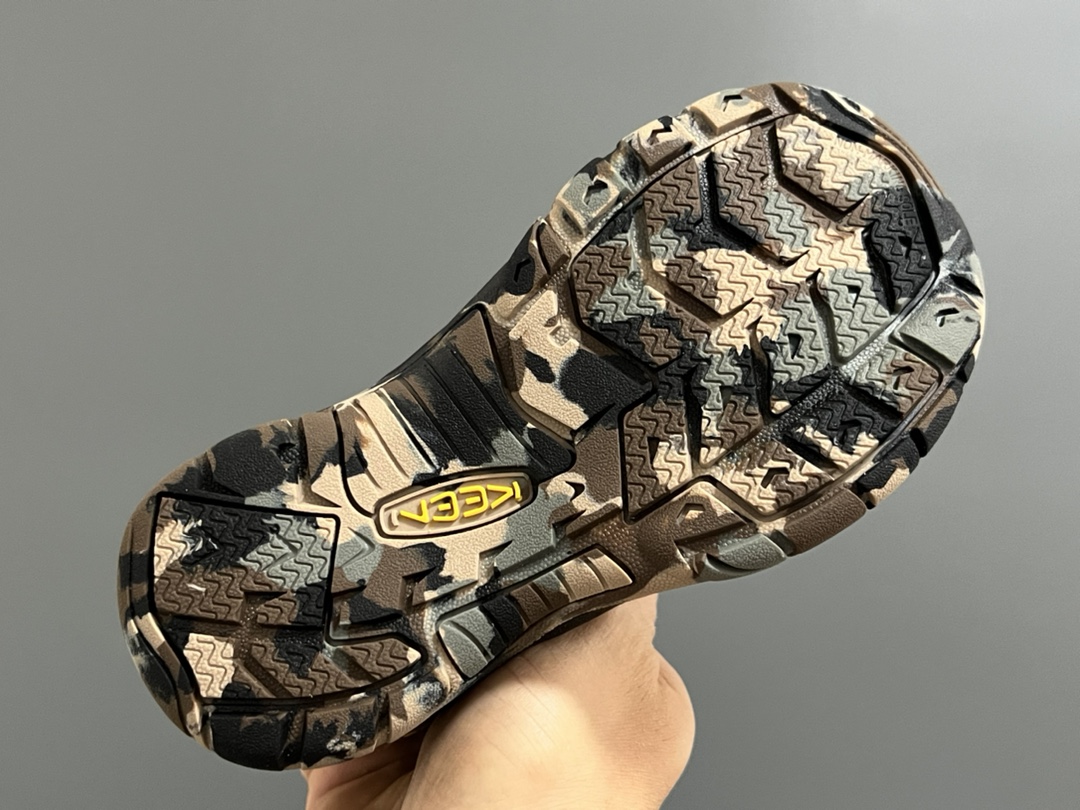 图片[5]-KEEN科恩户外儿童涉水溯溪凉鞋24–37码 户外大佬—KEEN科恩潮牌⛺️优质尼龙材料镂空拼接，透气又舒适☁️橡胶耐磨防滑包头大底✅-选品中心