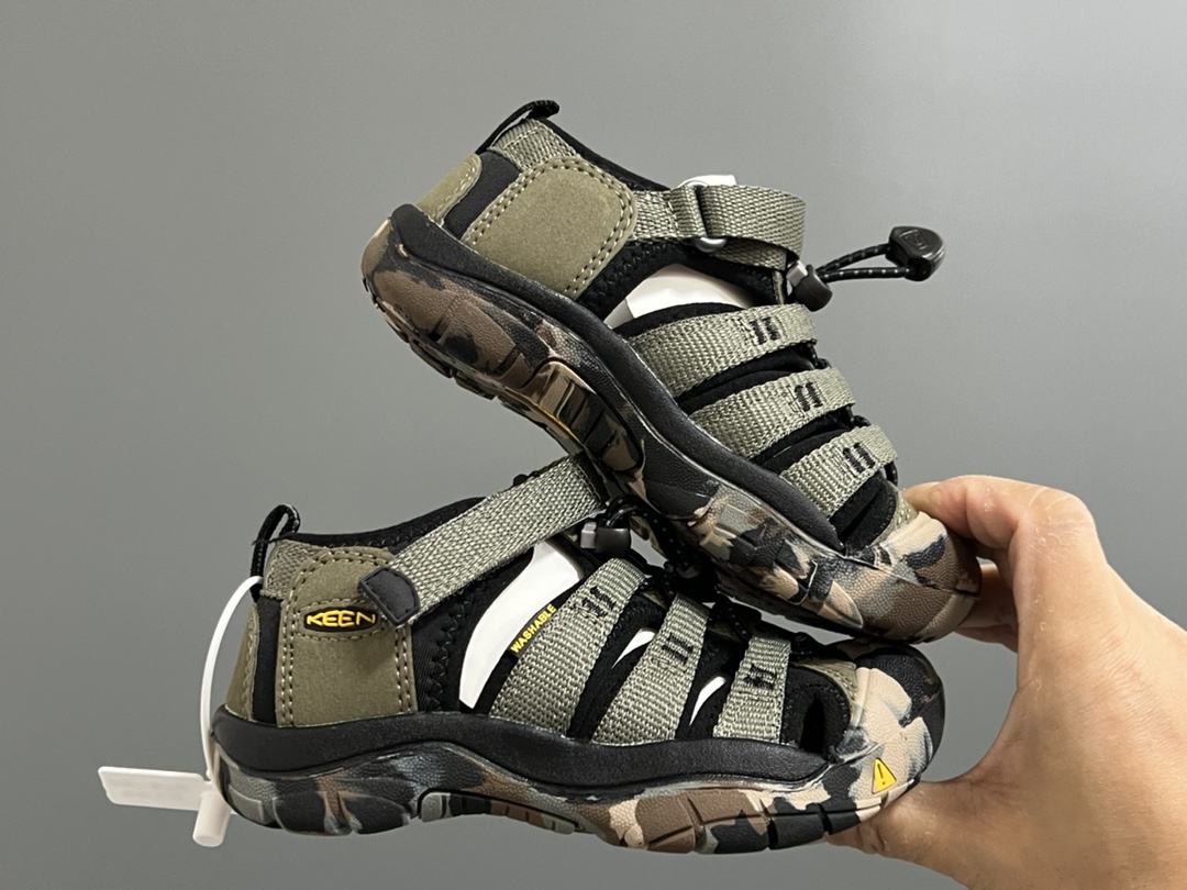 图片[9]-KEEN科恩户外儿童涉水溯溪凉鞋24–37码 户外大佬—KEEN科恩潮牌⛺️优质尼龙材料镂空拼接，透气又舒适☁️橡胶耐磨防滑包头大底✅-选品中心