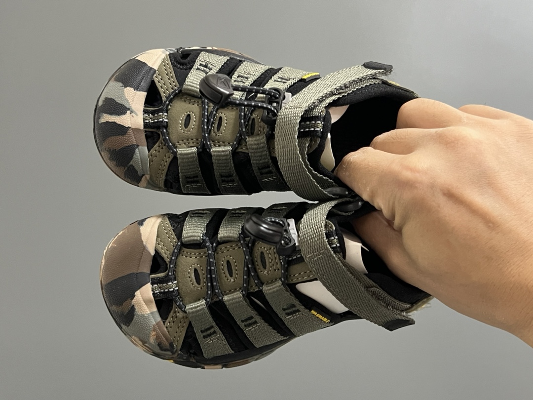 KEEN科恩户外儿童涉水溯溪凉鞋24–37码 户外大佬—KEEN科恩潮牌⛺️优质尼龙材料镂空拼接，透气又舒适☁️橡胶耐磨防滑包头大底✅-选品中心