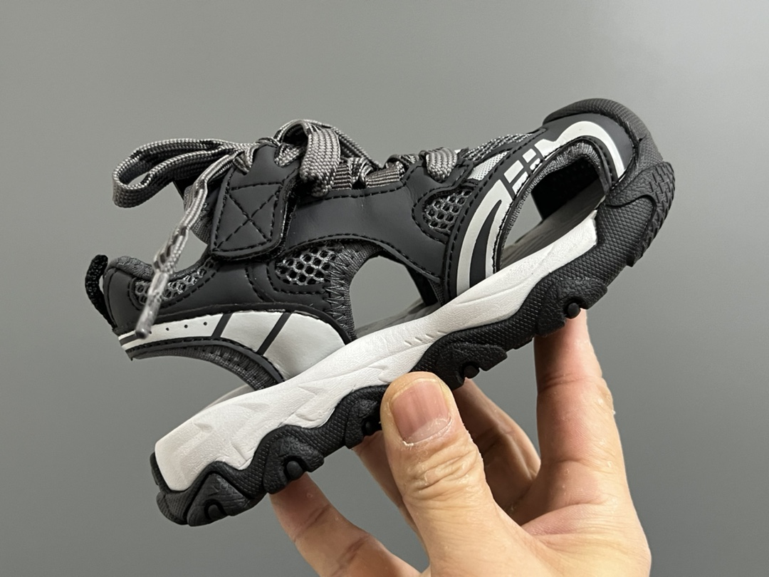 图片[6]-巴家新款10XL魔术贴儿童凉鞋 尺码：26-37码 超火的巴黎世家10XL系列🔥 镂空网面凉鞋推荐❤️ 夏天🌴又时髦又透气☁️ 魔术贴设计，穿脱方便✌🏻-选品中心