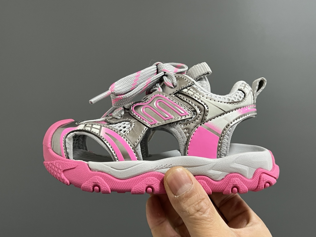 图片[4]-巴家新款10XL魔术贴儿童凉鞋 尺码：26-37码 超火的巴黎世家10XL系列🔥 镂空网面凉鞋推荐❤️ 夏天🌴又时髦又透气☁️ 魔术贴设计，穿脱方便✌🏻-选品中心