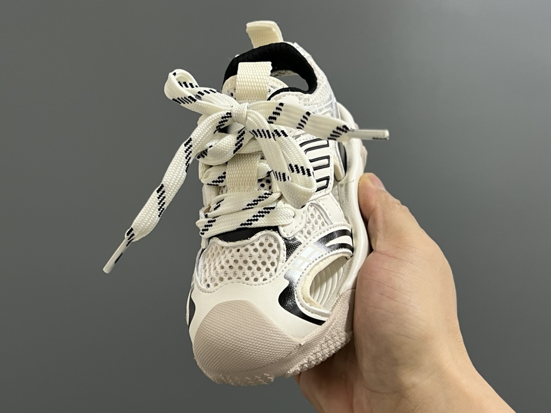 图片[2]-巴家新款10XL魔术贴儿童凉鞋 尺码：26-37码 超火的巴黎世家10XL系列🔥 镂空网面凉鞋推荐❤️ 夏天🌴又时髦又透气☁️ 魔术贴设计，穿脱方便✌🏻-选品中心