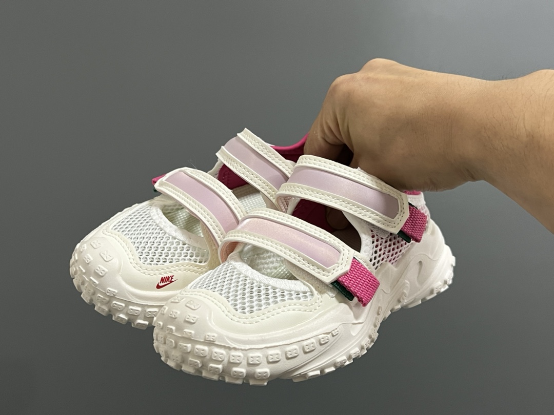 图片[2]-NK 网面镂空魔术贴儿童轮胎凉鞋 尺码：27-35码 包头网面镂空，透气又舒适☁️ 双魔术贴设计，穿脱超方便✌🏻 轮胎🛞大底，脚感超赞👍🏻-选品中心