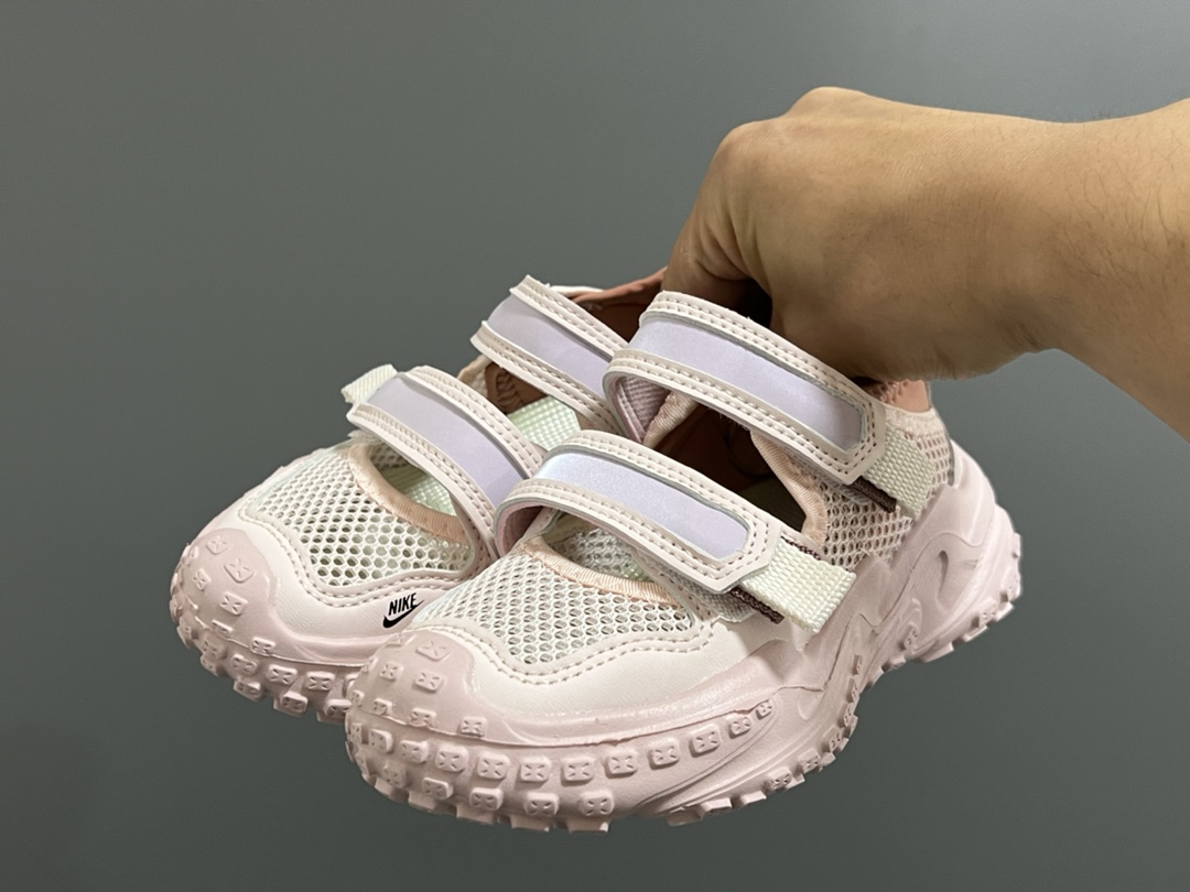 图片[4]-NK 网面镂空魔术贴儿童轮胎凉鞋 尺码：27-35码 包头网面镂空，透气又舒适☁️ 双魔术贴设计，穿脱超方便✌🏻 轮胎🛞大底，脚感超赞👍🏻-选品中心