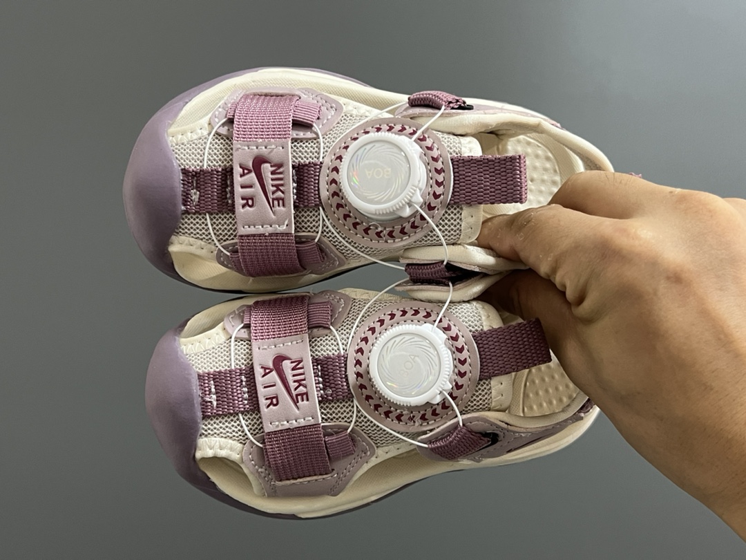 图片[3]-NK 包头网面镂空锁扣儿童凉鞋 尺码：27-37码 包头镂空网面设计，透气又舒适☁️ 锁扣设计，方便调节✌🏻 耐磨防滑大底，脚感超赞👍🏻-选品中心