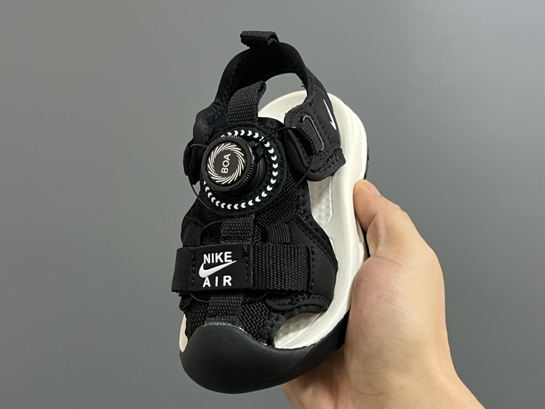 图片[2]-NK 包头网面镂空锁扣儿童凉鞋 尺码：27-37码 包头镂空网面设计，透气又舒适☁️ 锁扣设计，方便调节✌🏻 耐磨防滑大底，脚感超赞👍🏻-选品中心