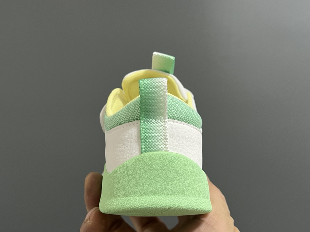 图片[7]-福利 A家新款皮面镂空魔术贴儿童凉鞋 尺码：26-35码 优质皮料拼接✔️ 镂空设计，透气舒适☁️ 魔术贴设计，穿脱方便✌🏻 耐磨防滑大底，脚感超赞👍🏻-选品中心