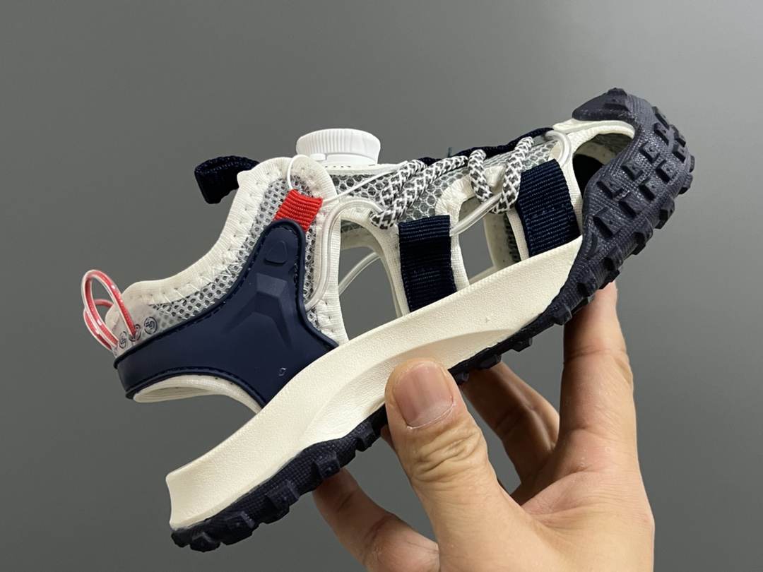 图片[6]-NK轮胎锁扣镂空儿童凉鞋 尺码：27-37码 火爆的轮胎🛞凉鞋🆕 精致锁扣设计，穿脱超级方便✌🏻 镂空网面拼接，透气又舒适☁️ 轮胎🛞底耐磨防滑，满足日常需求✔️-选品中心