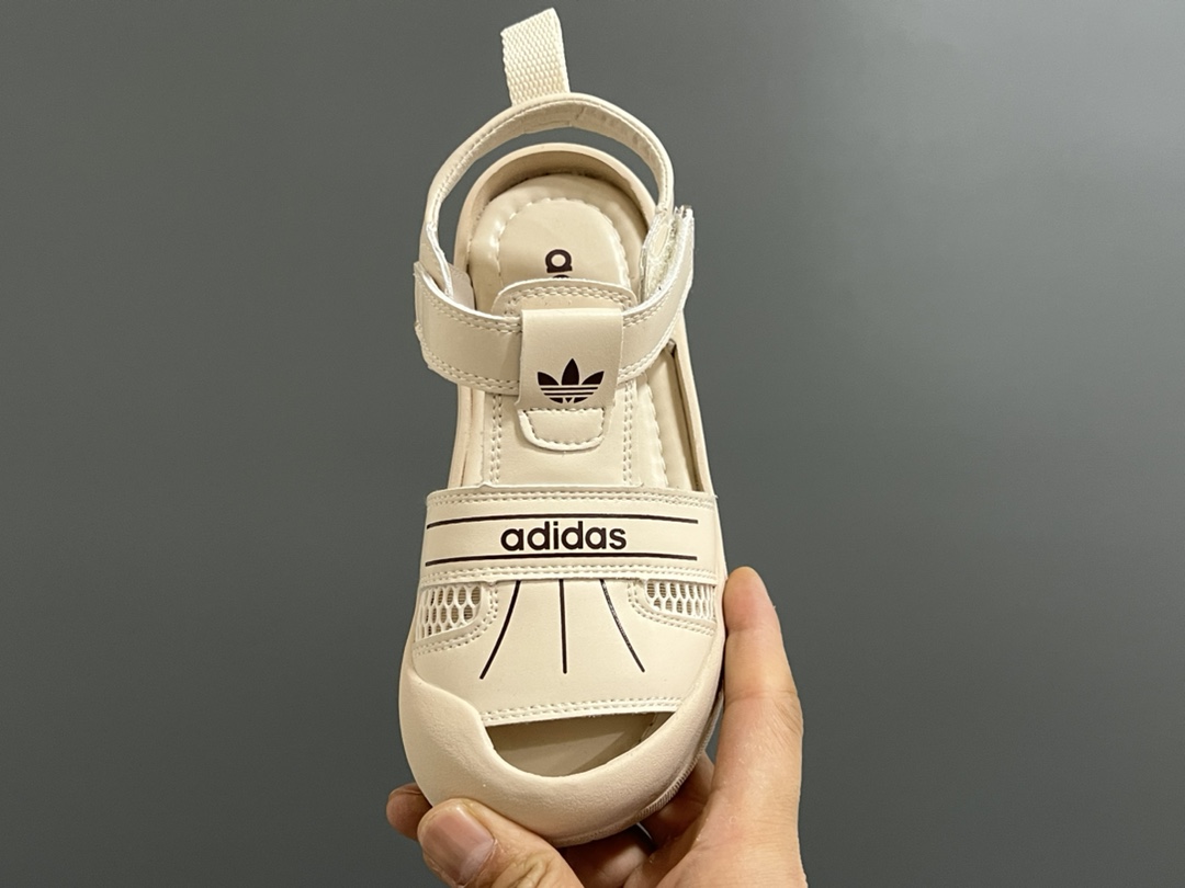 图片[8]-价格下调⬇️ 代理价 （‼️‼️‼️） A家新款包头镂空魔术贴婴童凉鞋 尺码：23-32码 精致的包头镂空皮面🆕 魔术贴设计、穿脱超方便✌🏻 耐磨防滑大底，脚感超赞👍🏻-选品中心