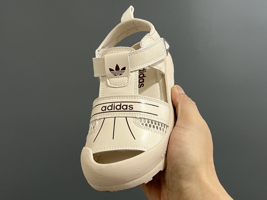 图片[3]-价格下调⬇️ 代理价 （‼️‼️‼️） A家新款包头镂空魔术贴婴童凉鞋 尺码：23-32码 精致的包头镂空皮面🆕 魔术贴设计、穿脱超方便✌🏻 耐磨防滑大底，脚感超赞👍🏻-选品中心