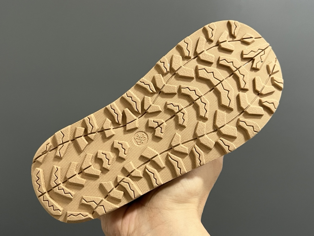 图片[5]-价格下调⬇️ 代理价 （‼️‼️‼️） A家新款包头镂空魔术贴婴童凉鞋 尺码：23-32码 精致的包头镂空皮面🆕 魔术贴设计、穿脱超方便✌🏻 耐磨防滑大底，脚感超赞👍🏻-选品中心