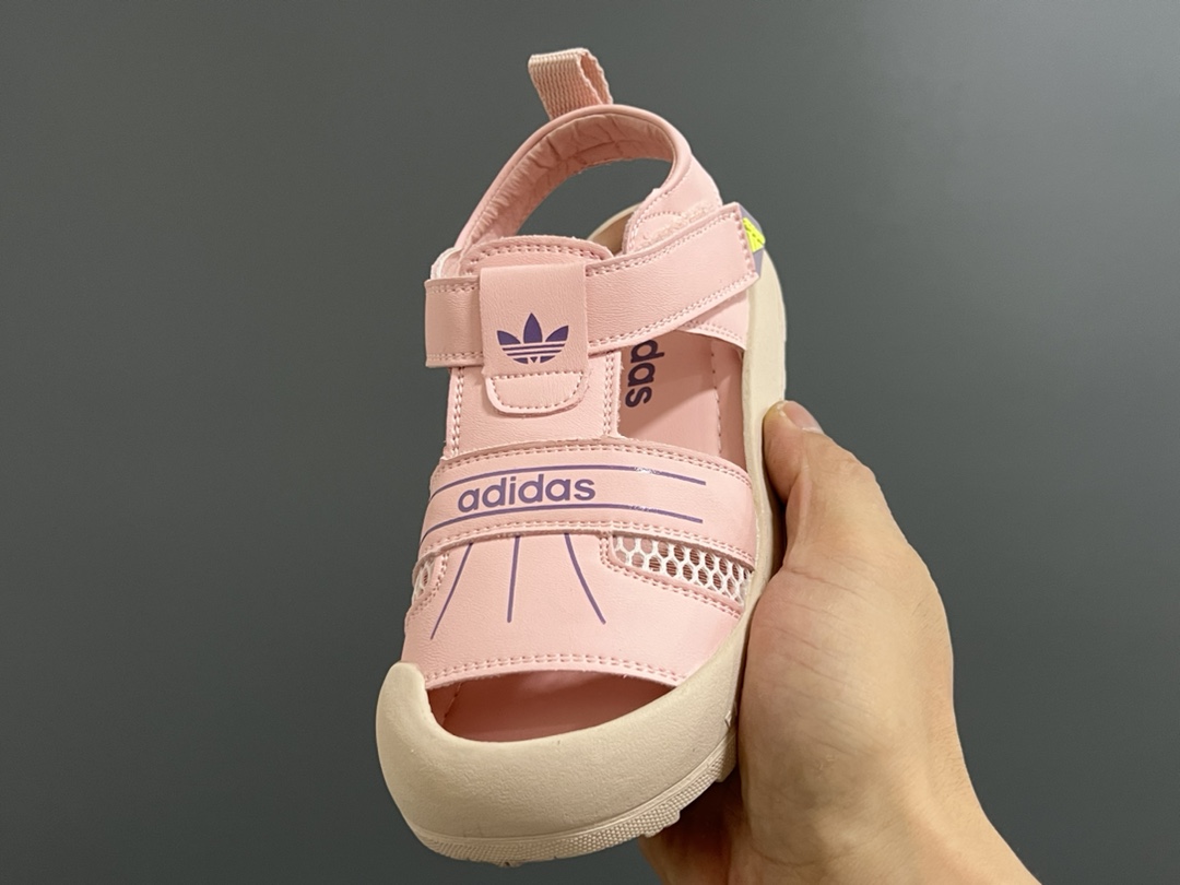 图片[3]-价格下调⬇️ 代理价 （‼️‼️‼️） A家新款包头镂空魔术贴婴童凉鞋 尺码：23-32码 精致的包头镂空皮面🆕 魔术贴设计、穿脱超方便✌🏻 耐磨防滑大底，脚感超赞👍🏻-选品中心