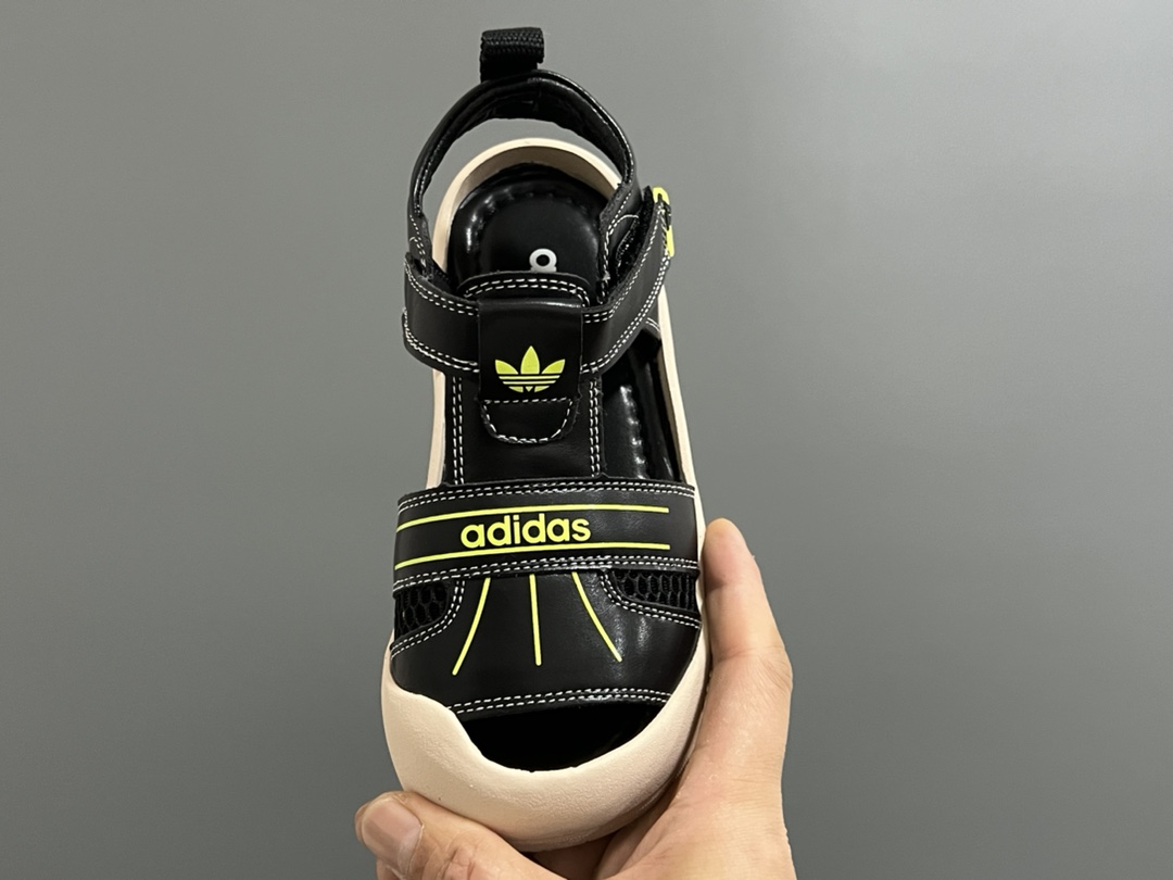 图片[8]-价格下调⬇️ 代理价 （‼️‼️‼️） A家新款包头镂空魔术贴婴童凉鞋 尺码：23-32码 精致的包头镂空皮面🆕 魔术贴设计、穿脱超方便✌🏻 耐磨防滑大底，脚感超赞👍🏻-选品中心