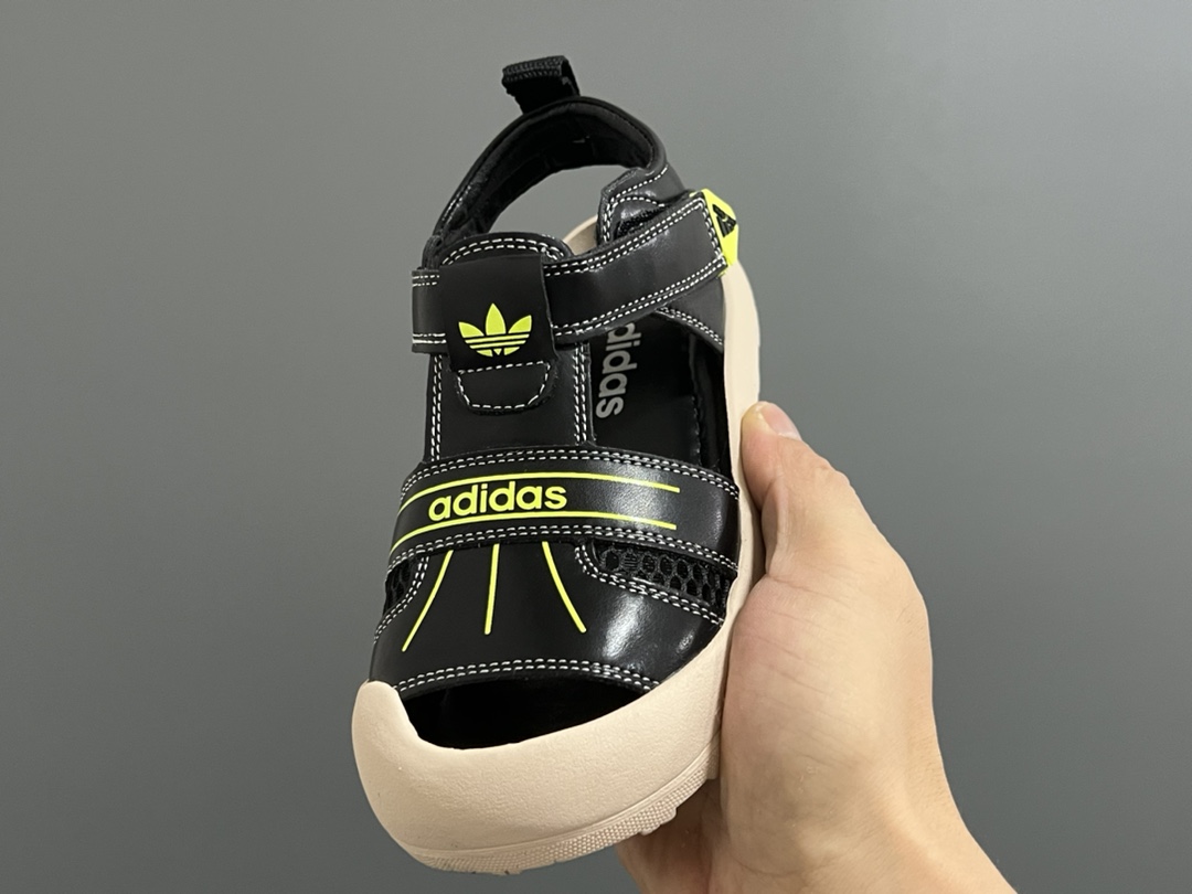 图片[3]-价格下调⬇️ 代理价 （‼️‼️‼️） A家新款包头镂空魔术贴婴童凉鞋 尺码：23-32码 精致的包头镂空皮面🆕 魔术贴设计、穿脱超方便✌🏻 耐磨防滑大底，脚感超赞👍🏻-选品中心