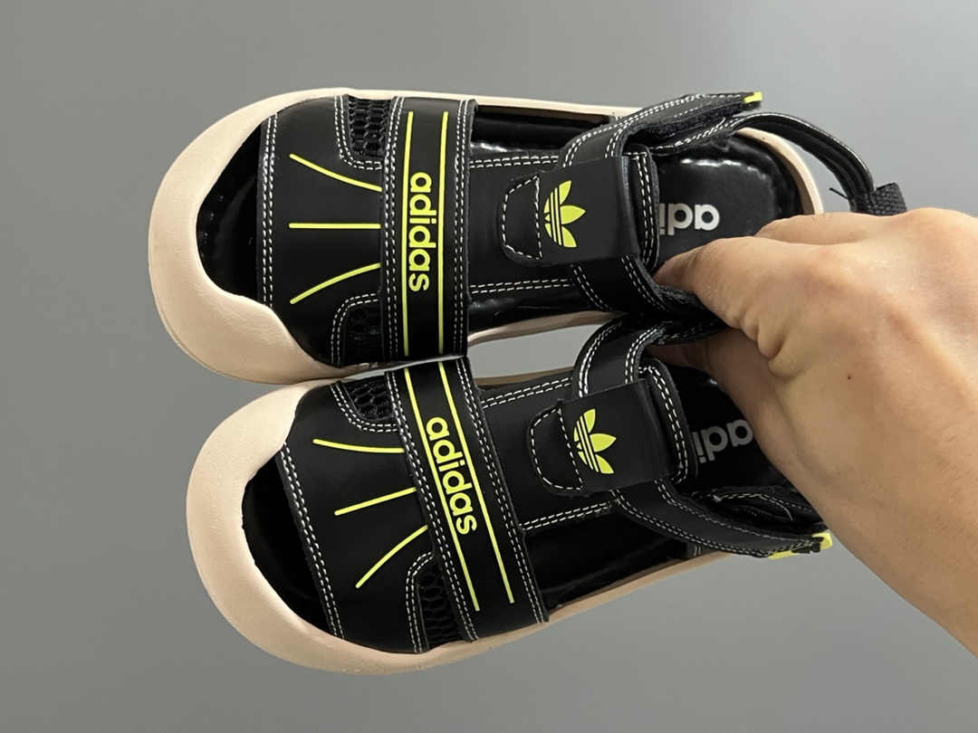 图片[5]-价格下调⬇️ 代理价 ‼️‼️‼️） A家新款包头镂空魔术贴婴童凉鞋 尺码：23-32码 精致的包头镂空皮面🆕 魔术贴设计、穿脱超方便✌🏻 耐磨防滑大底，脚感超赞👍🏻-选品中心