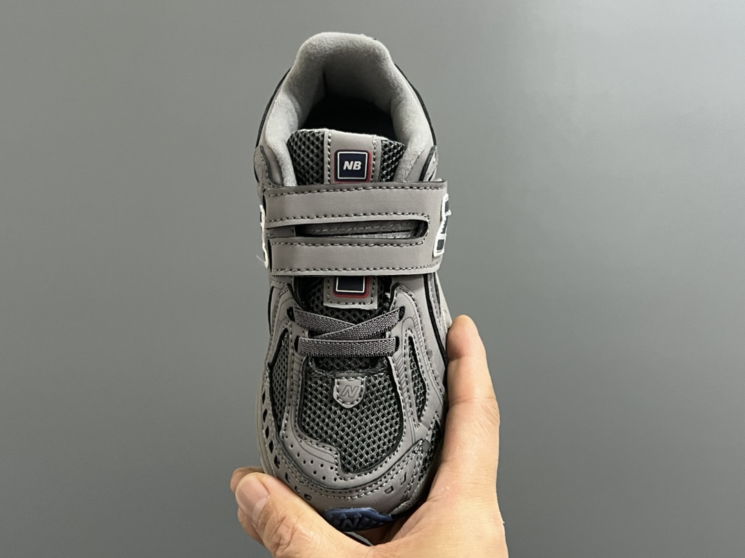 Discounted Overseas Children’s Sneakers in Various Sizes, Easy to Wear, Great Quality - 图片 8